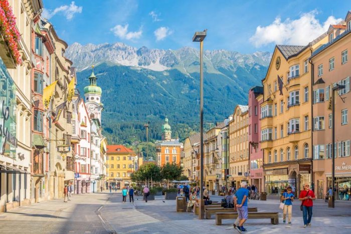 Hướng dẫn chi tiết thủ tục xin visa thăm thân Áo 