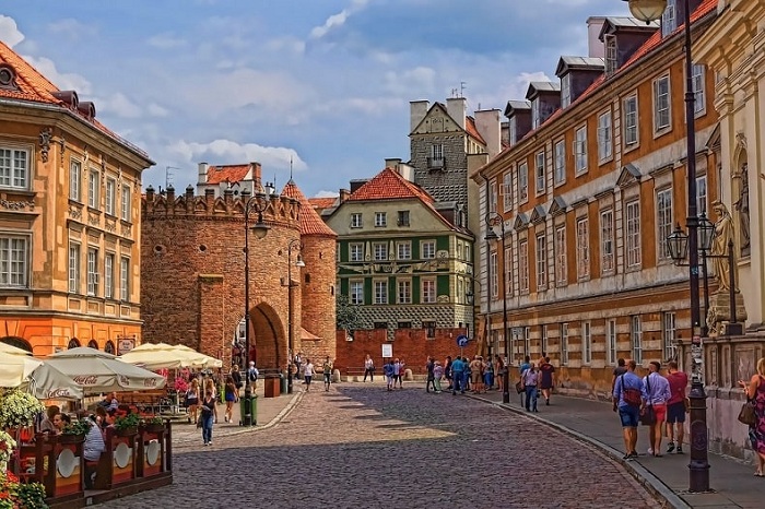 Thủ tục xin visa đi Ba Lan thăm thân bạn không nên bỏ qua