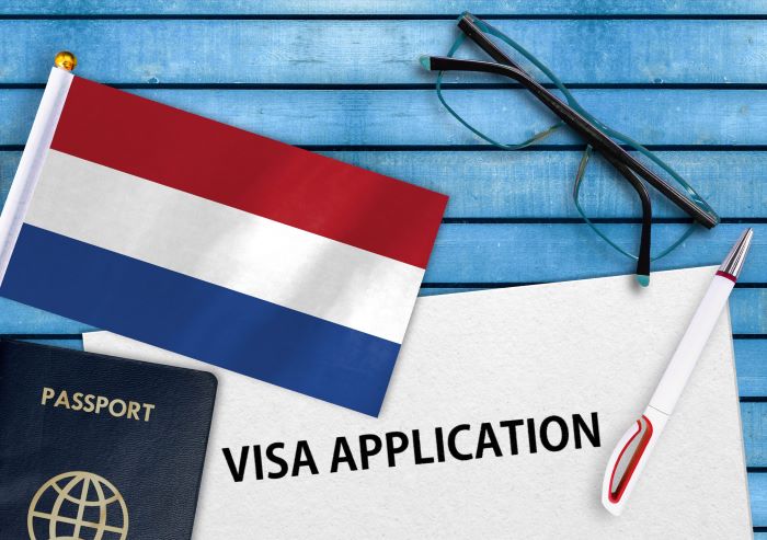 Chuẩn bị hồ sơ, giấy tờ, thủ tục cho việc xin visa ngắn hạn Hà Lan