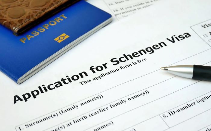Điền các thủ tục, giấy tờ từ khi ở nhà và đến địa điểm nộp hồ sơ xin visa Hà Lan