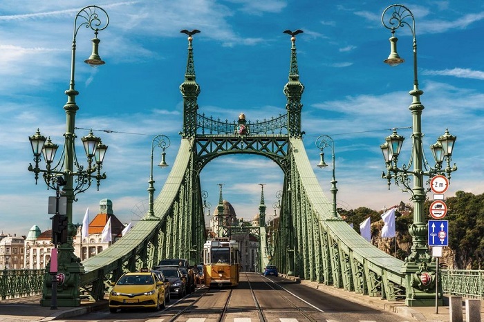 Tất tần tật kinh nghiệm xin visa du lịch Hungary
