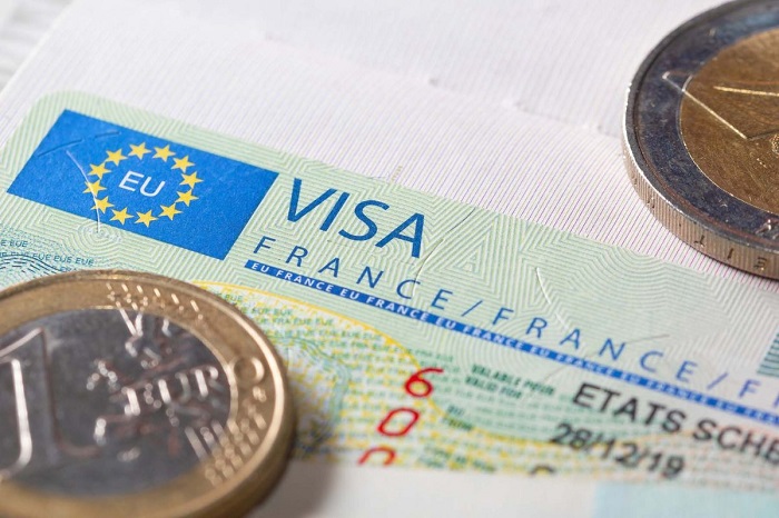 Trong các loại visa Pháp, có thị thực ngắn hạn với mục đích đi du lịch, thăm thân hay công tác