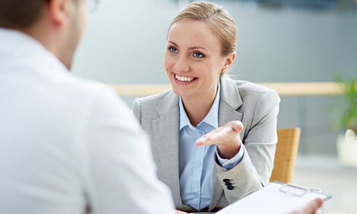 Ở một vài trường hợp xin visa Châu Âu, đương đơn được cơ quan chức năng liên hệ để phỏng vấn - Ảnh: Internet